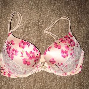 Beautiful Victoria secret bra